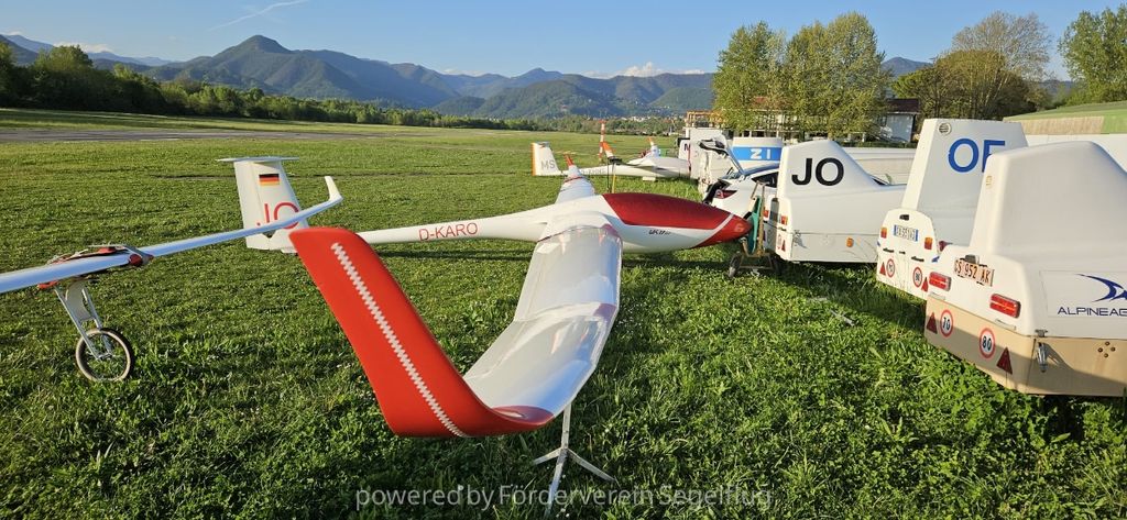 UAB Sportine aviacija LAK-17 15/18 m, fotografía 4 de 9
