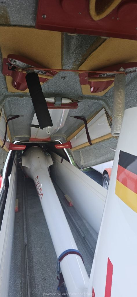 UAB Sportine aviacija LAK-17 15/18 m, fotografía 8 de 9