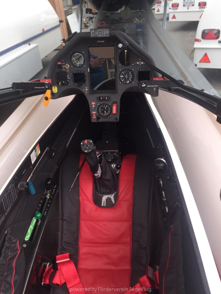 Schempp-Hirth Ventus-3 18m, fotografía 12 de 12