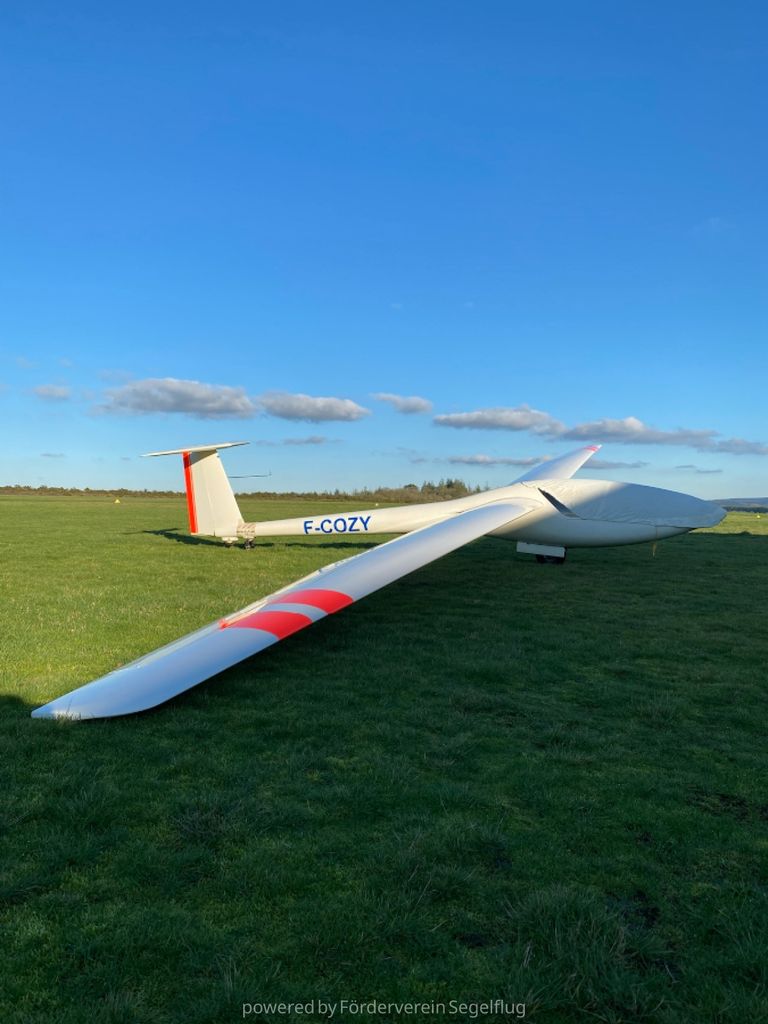 DG DG-100 15m, Club, fotografía 3 de 4