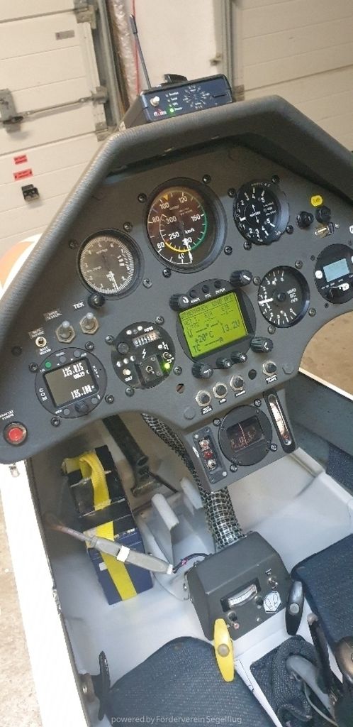 Schempp-Hirth Discus-2 15m, fotografía 2 de 3