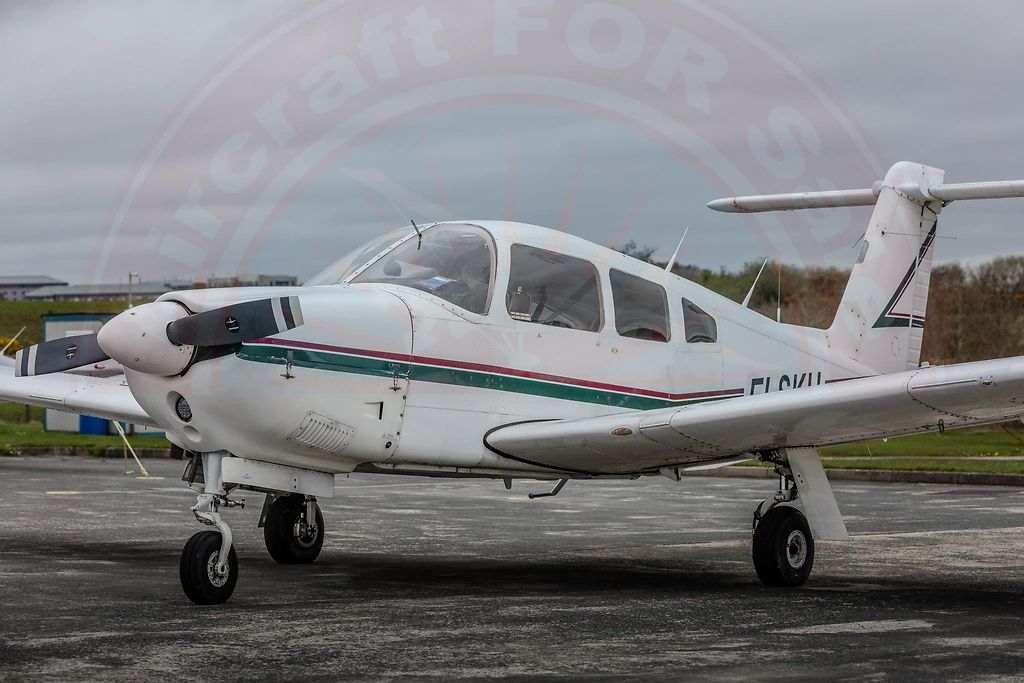 Piper PA-28 PA-28RT-201, fotografía 3 de 11