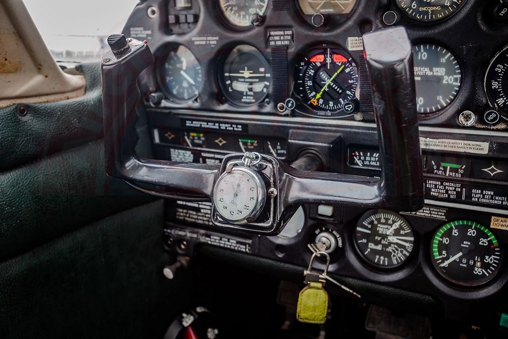 Piper PA-28 PA-28RT-201, fotografía 7 de 11