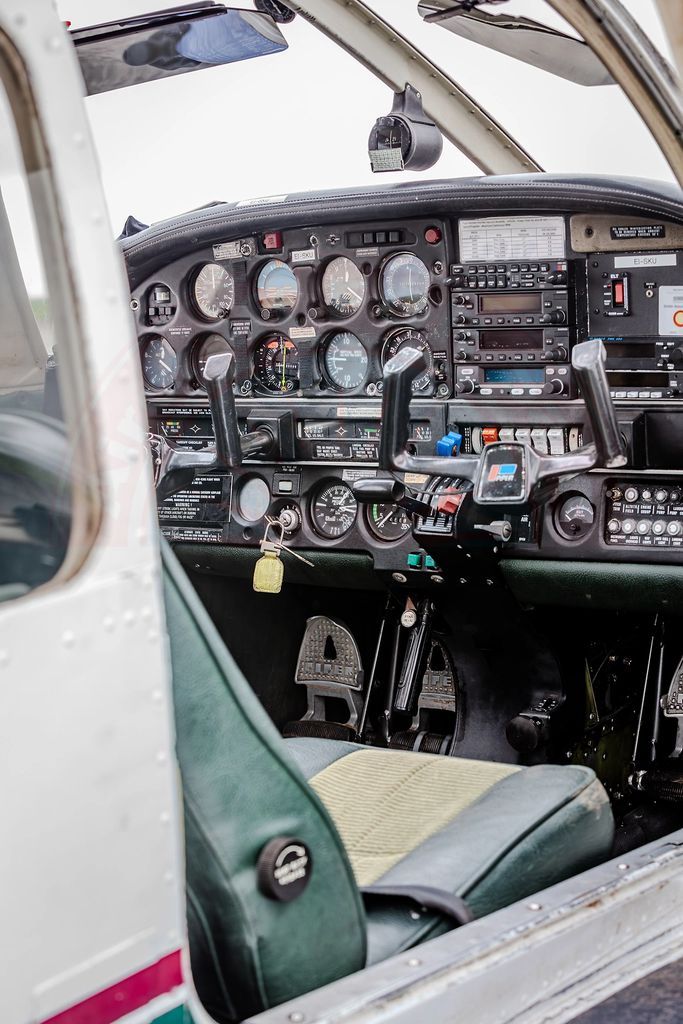 Piper PA-28 PA-28RT-201, fotografía 8 de 11