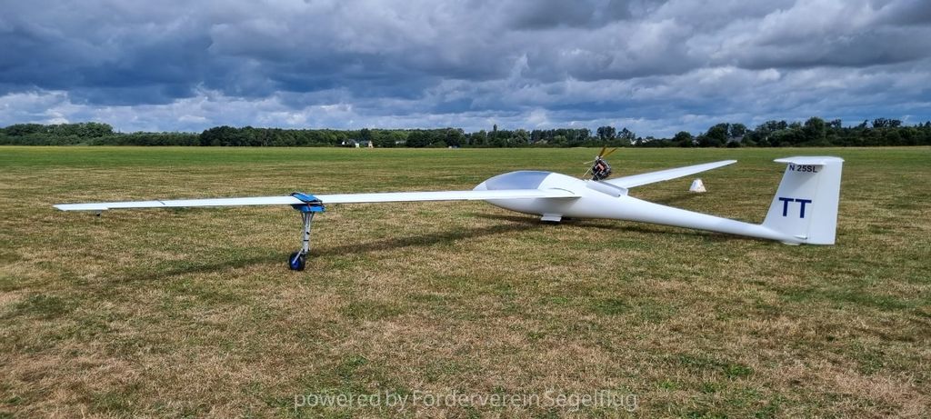 Schempp-Hirth Ventus 15m, Standard, fotografía 2 de 9