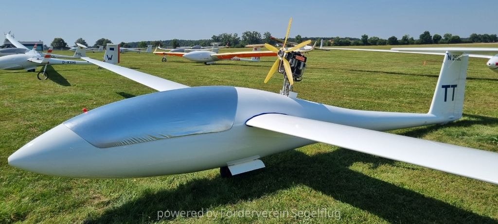 Schempp-Hirth Ventus 15m, Standard, fotografía 6 de 9