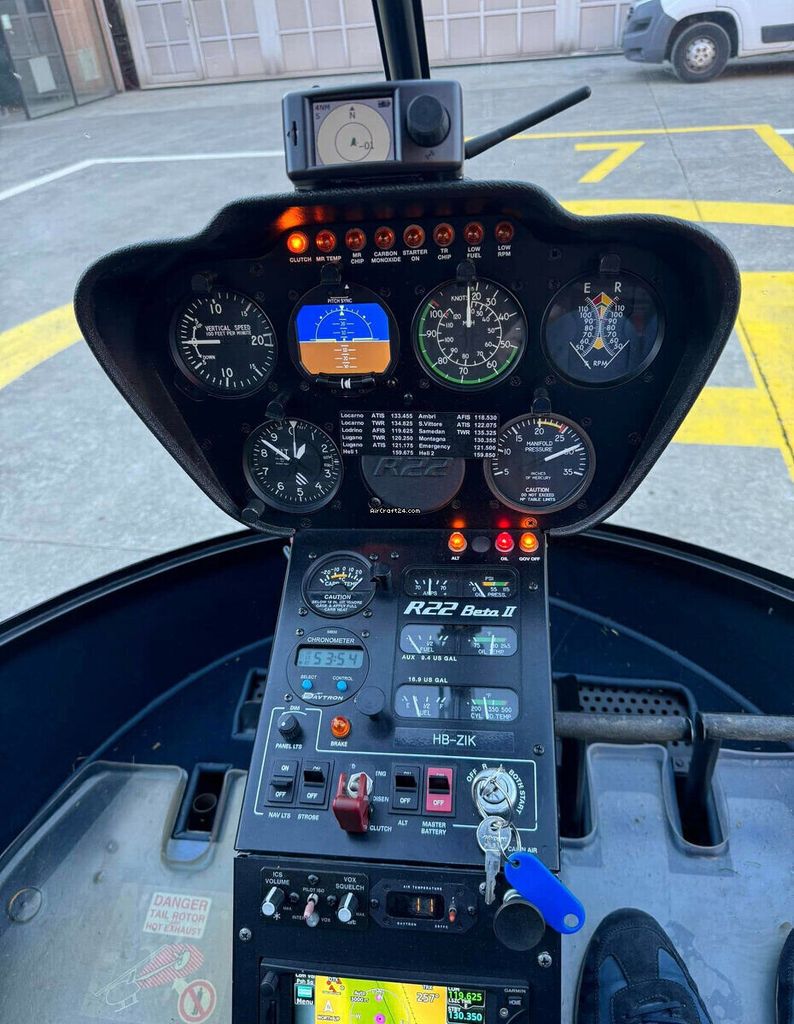 Robinson R22, fotografía 2 de 2