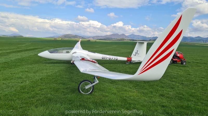 Schempp-Hirth Ventus-2 18m, fotografía 1 de 6