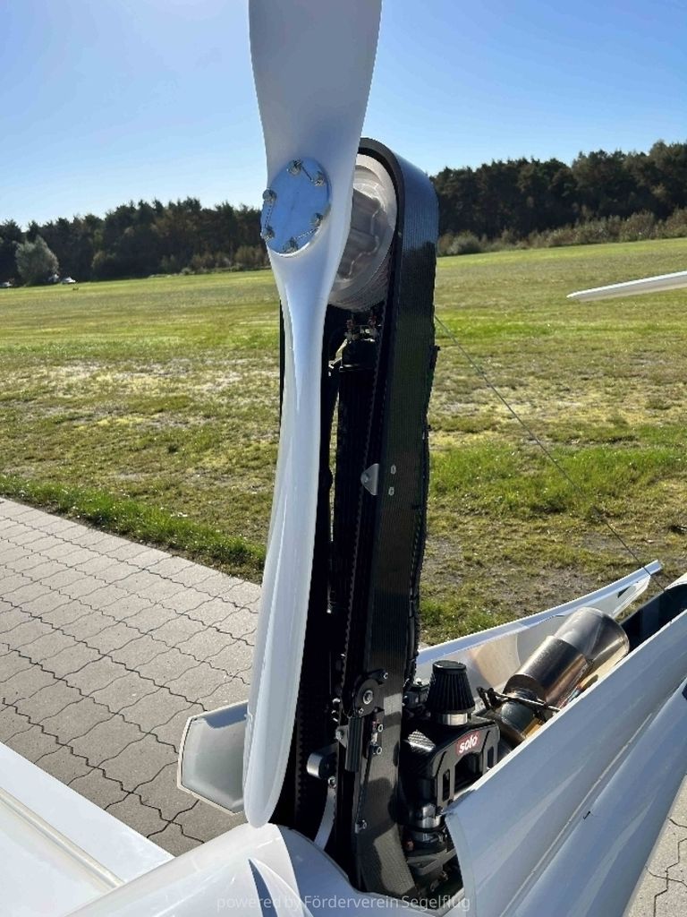Schempp-Hirth Ventus-3 18m, fotografía 2 de 10