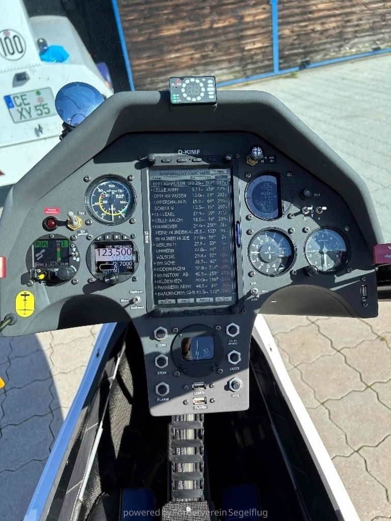 Schempp-Hirth Ventus-3 18m, fotografía 9 de 10