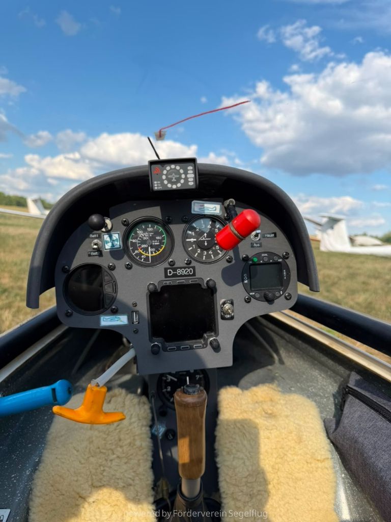 Rolladen-Schneider LS1 15m, fotografía 2 de 3