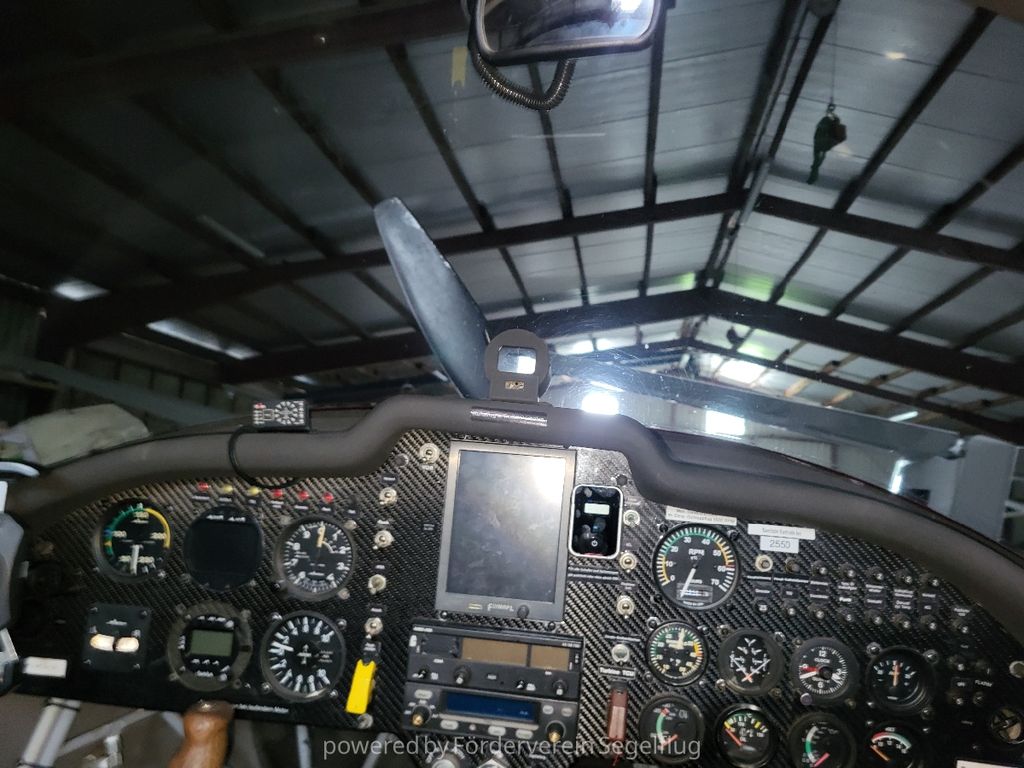 AVo R115 Samburo, fotografía 5 de 6