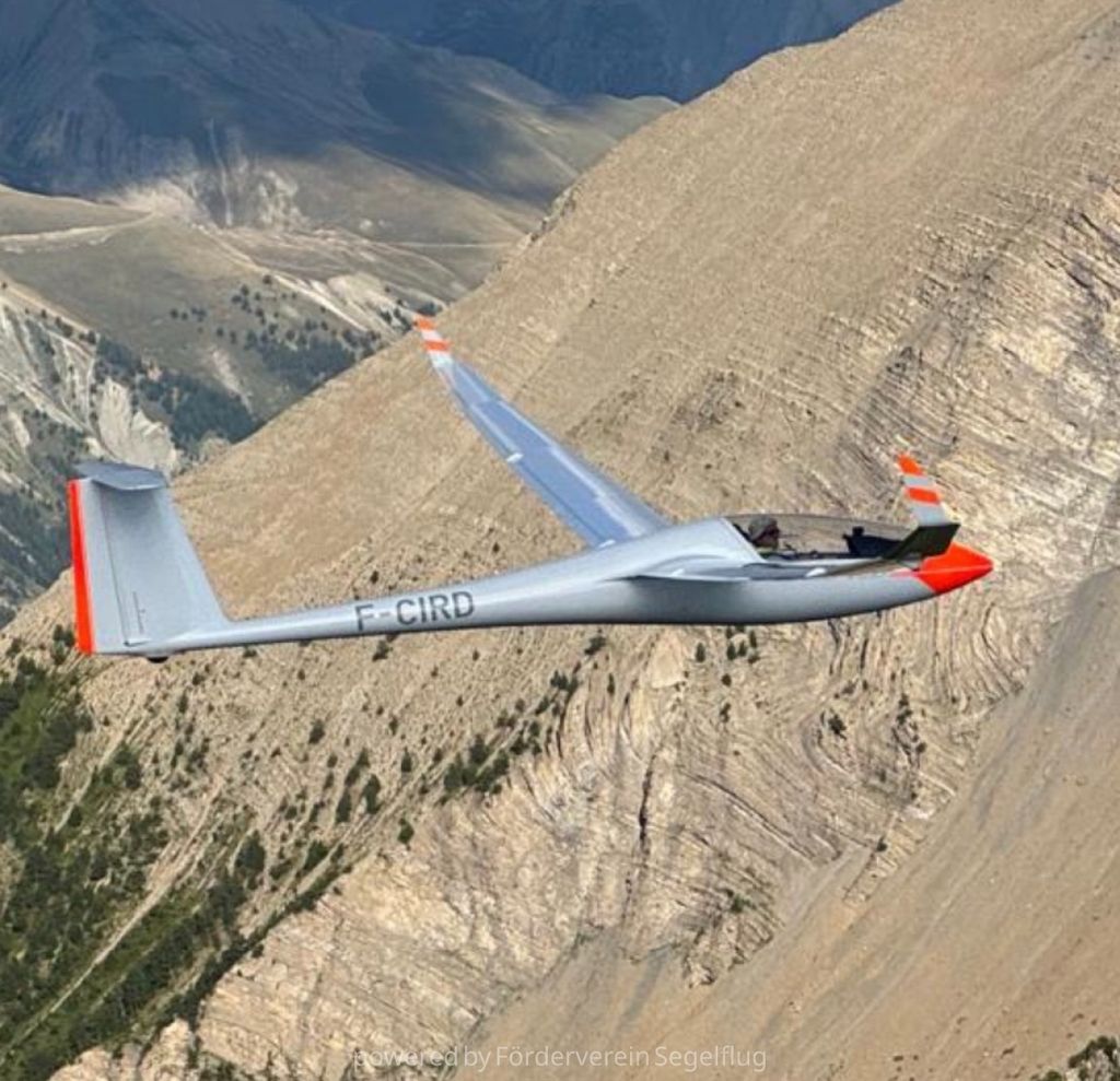 Schempp-Hirth Ventus-2 18 m, fotografía 2 de 7