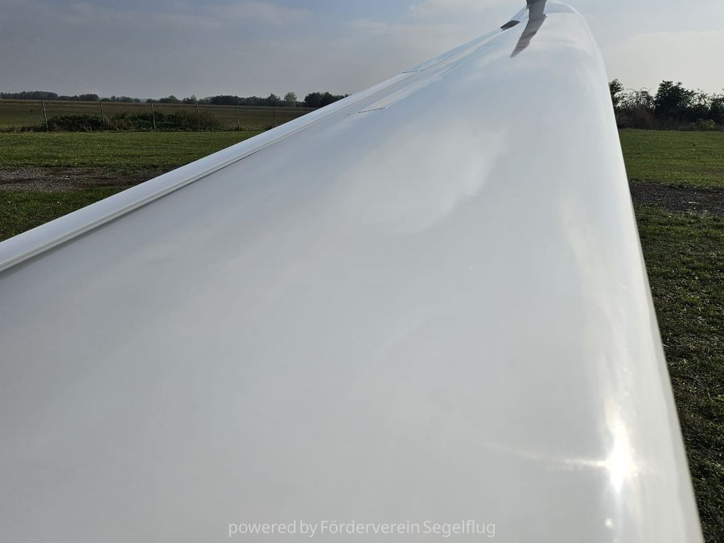 Schempp-Hirth Ventus-2 15m, fotografía 3 de 7