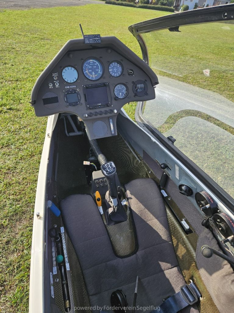 Schempp-Hirth Ventus-2 15m, fotografía 6 de 7