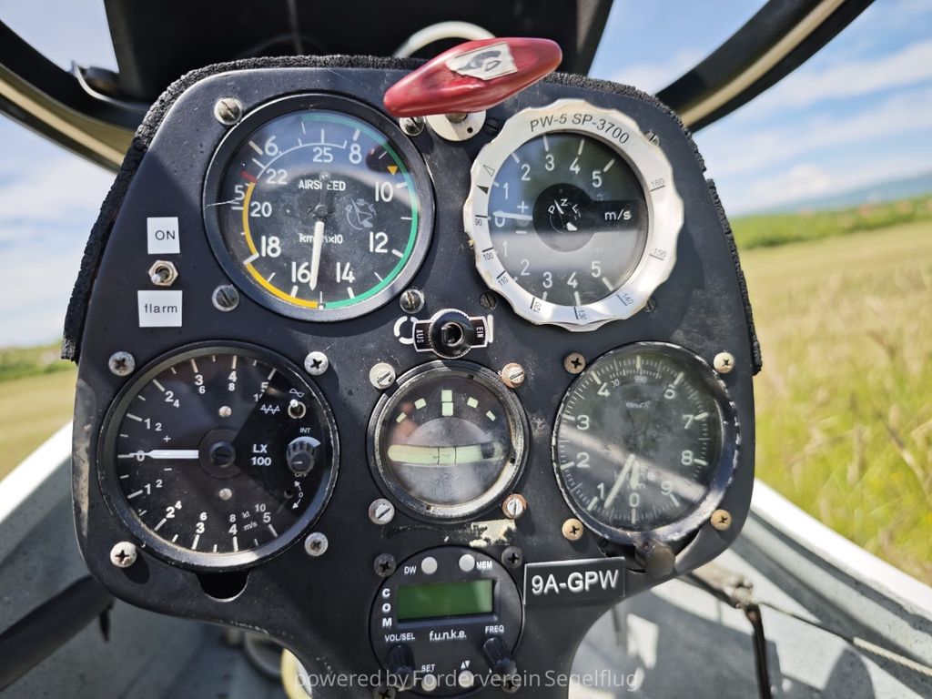 Allstar PZL PW-5 Smyk 13.5m, fotografía 8 de 10
