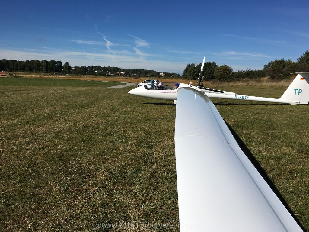 Schleicher ASH 25 28, fotografía 3 de 5