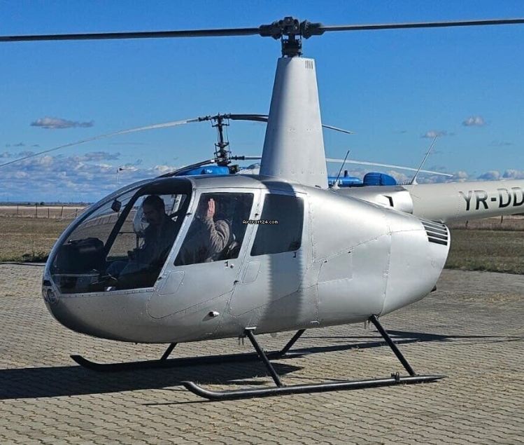 Robinson R44, fotografía 2 de 3