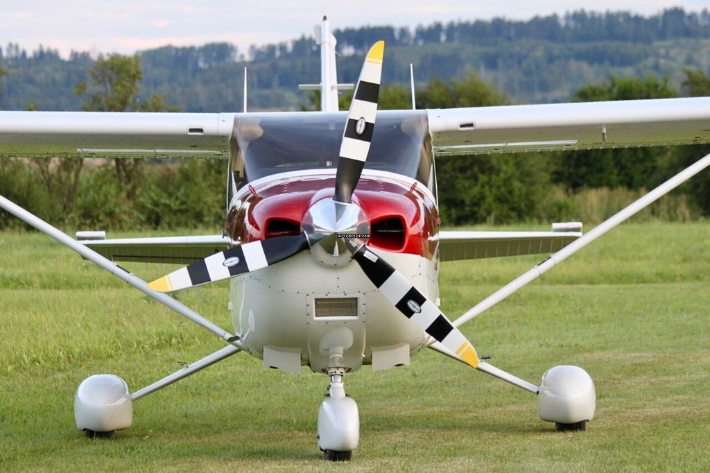 Cessna 182 G1000, CAMO, fotografía 4 de 10
