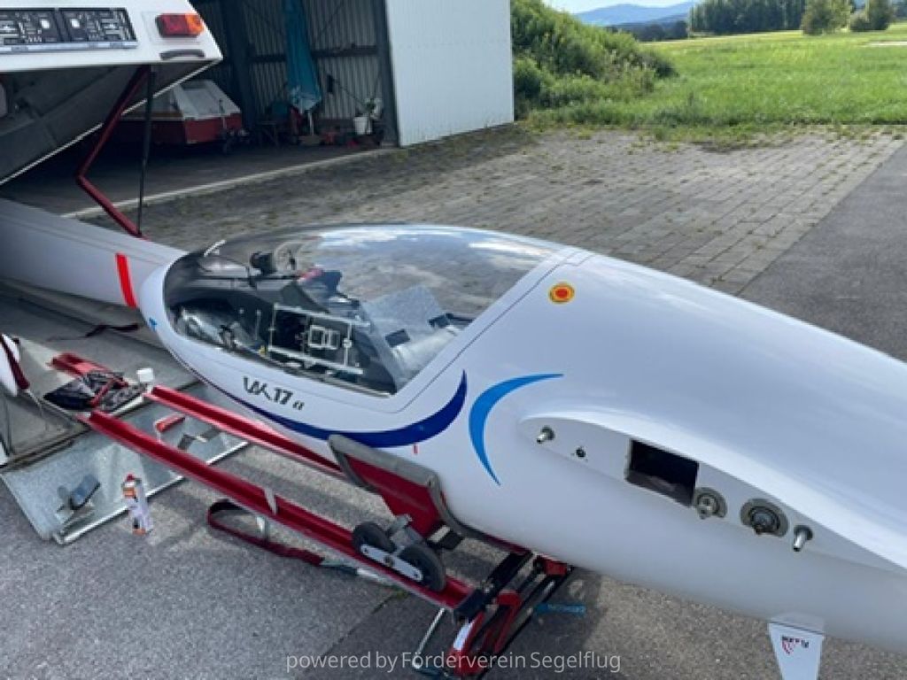 UAB Sportine aviacija LAK-17 18m, fotografía 6 de 9