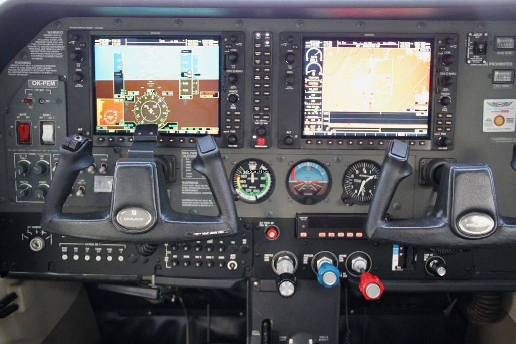 Cessna 182 G1000, CAMO, fotografía 6 de 10