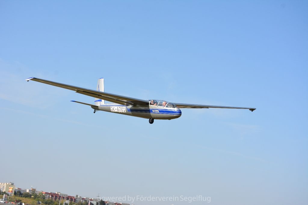 LET L - 13, fotografía 2 de 2