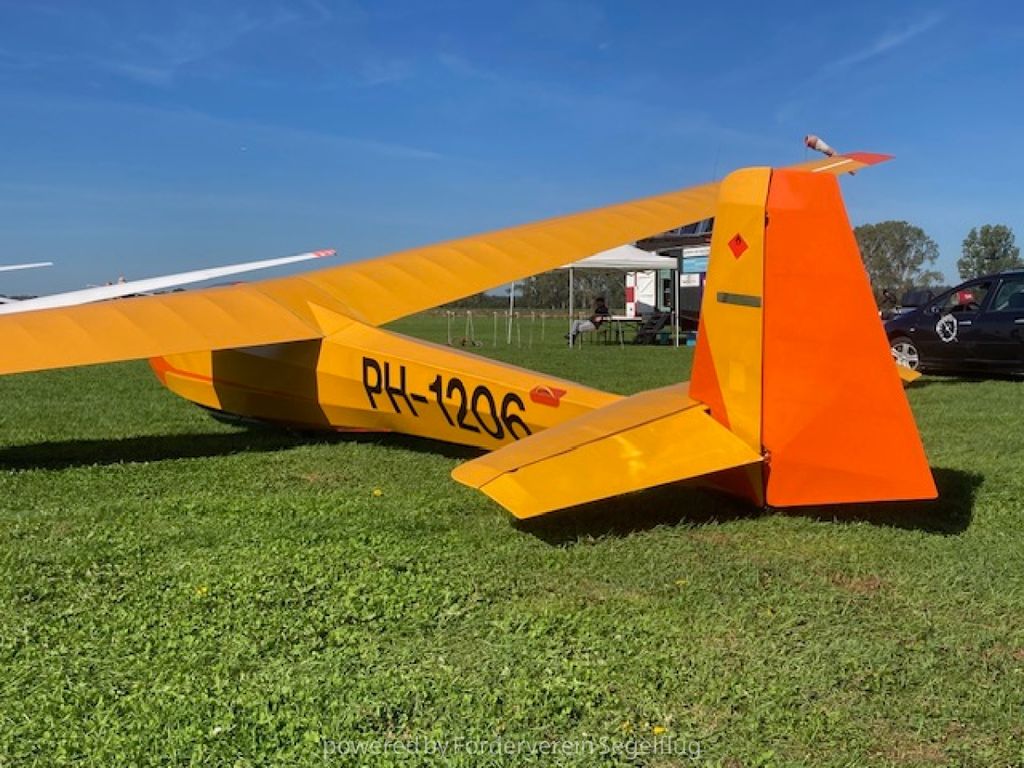 Schleicher K 8 15m, fotografía 8 de 10