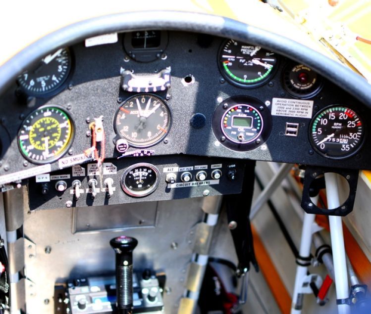 Aviat PITTS S-2A, fotografía 2 de 3