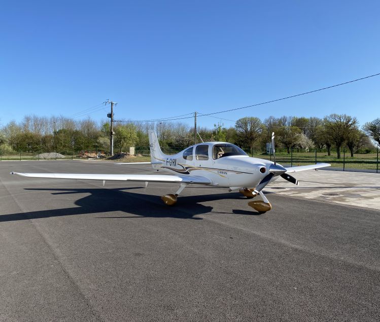 Cirrus SR22 G2, fotografía 2 de 3
