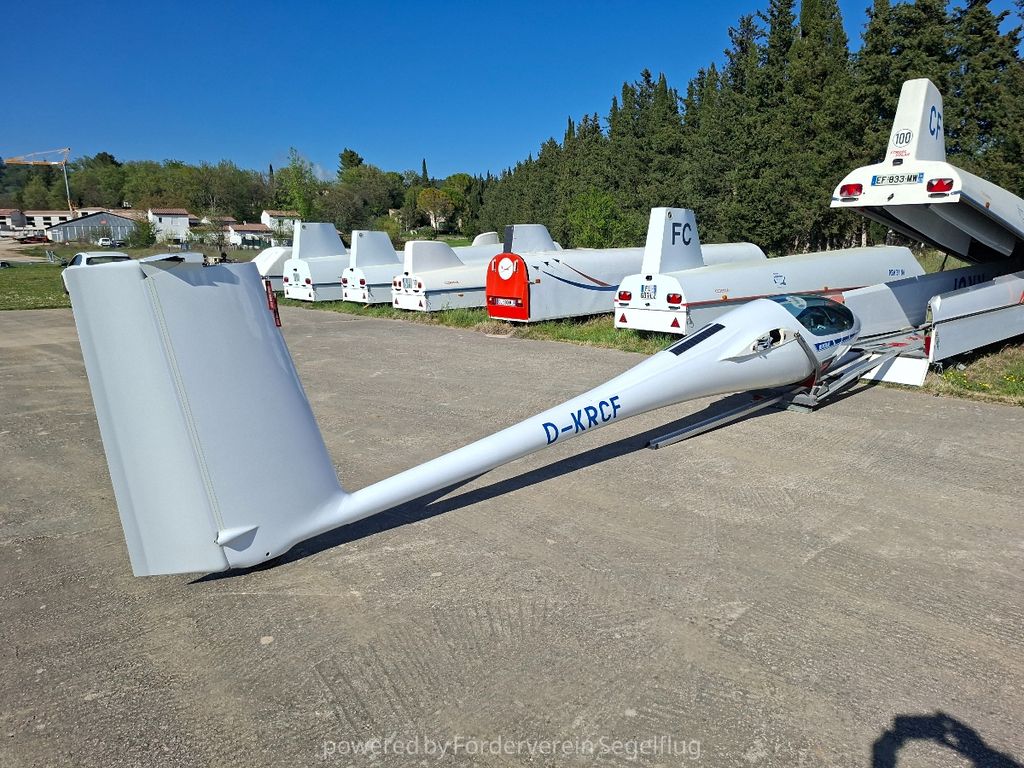 Schleicher ASH 31 Mi 21m, fotografía 2 de 10