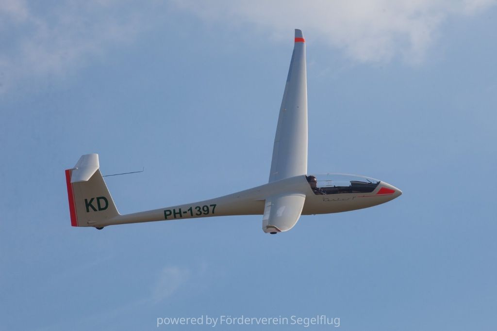 Schempp-Hirth Ventus 15m+17,6m, fotografía 2 de 8