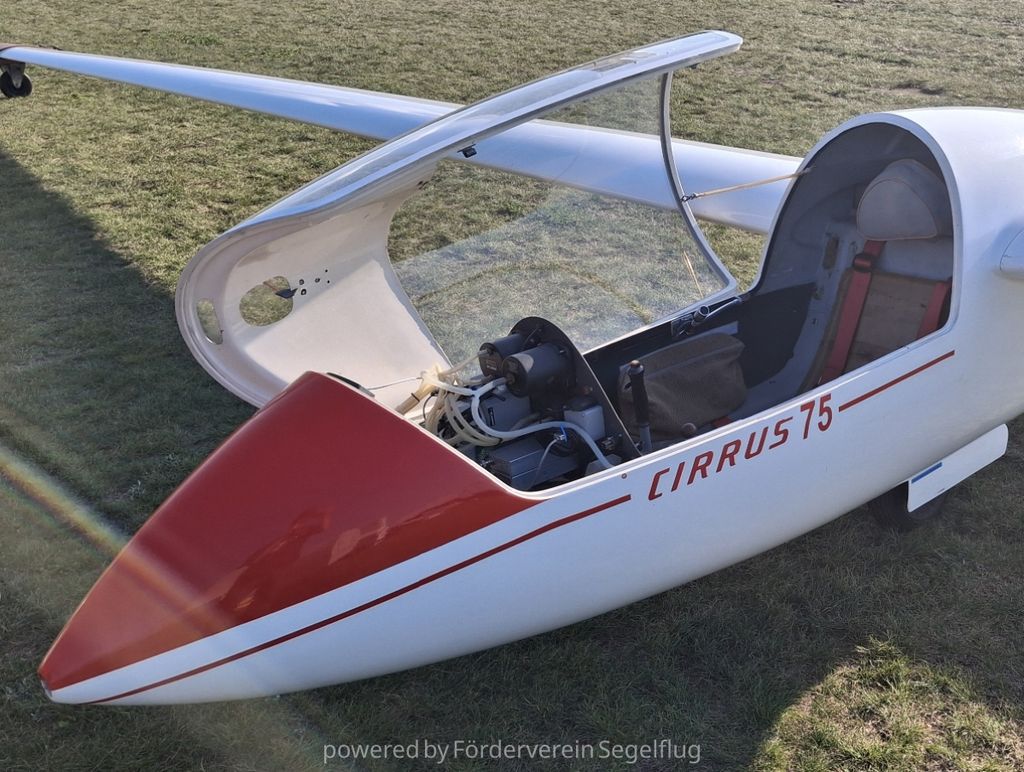 Schempp-Hirth Cirrus, fotografía 7 de 8