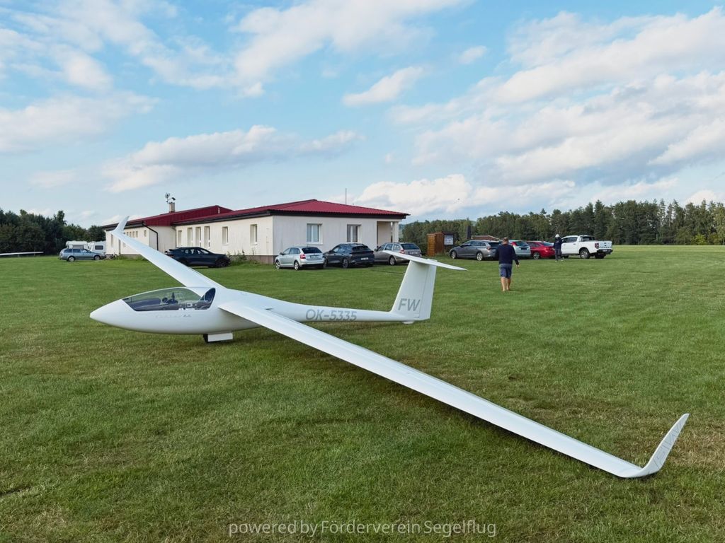Schempp-Hirth Ventus 16.6 m, fotografía 6 de 9