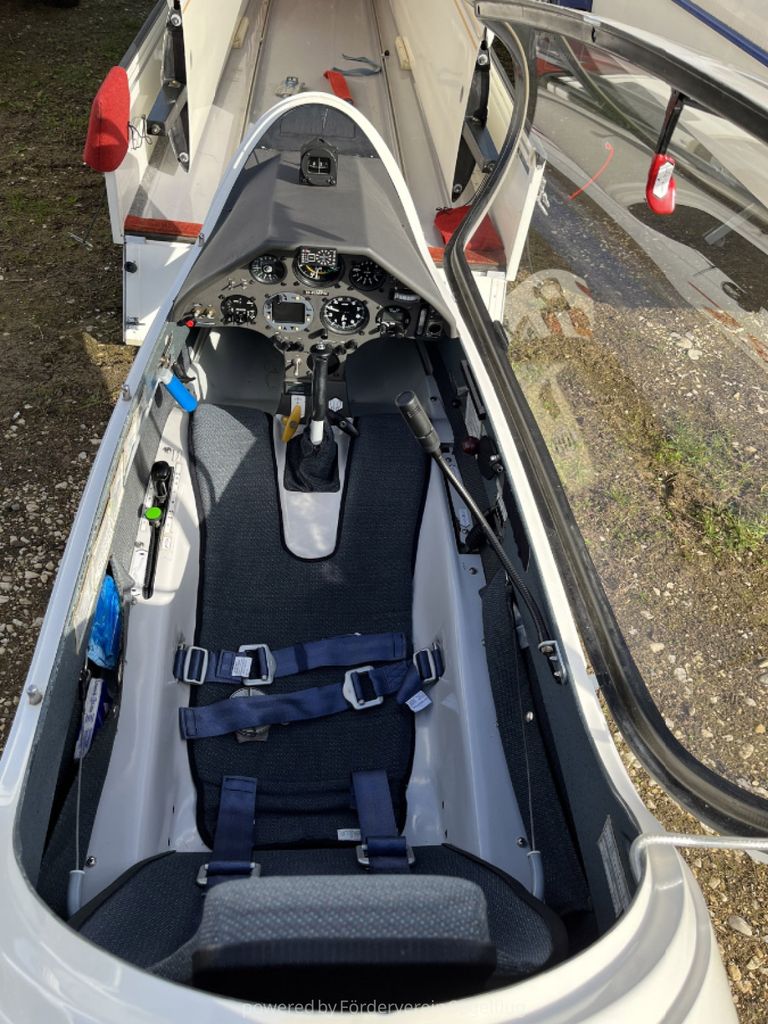 Schempp-Hirth Ventus-2 18m, fotografía 5 de 11
