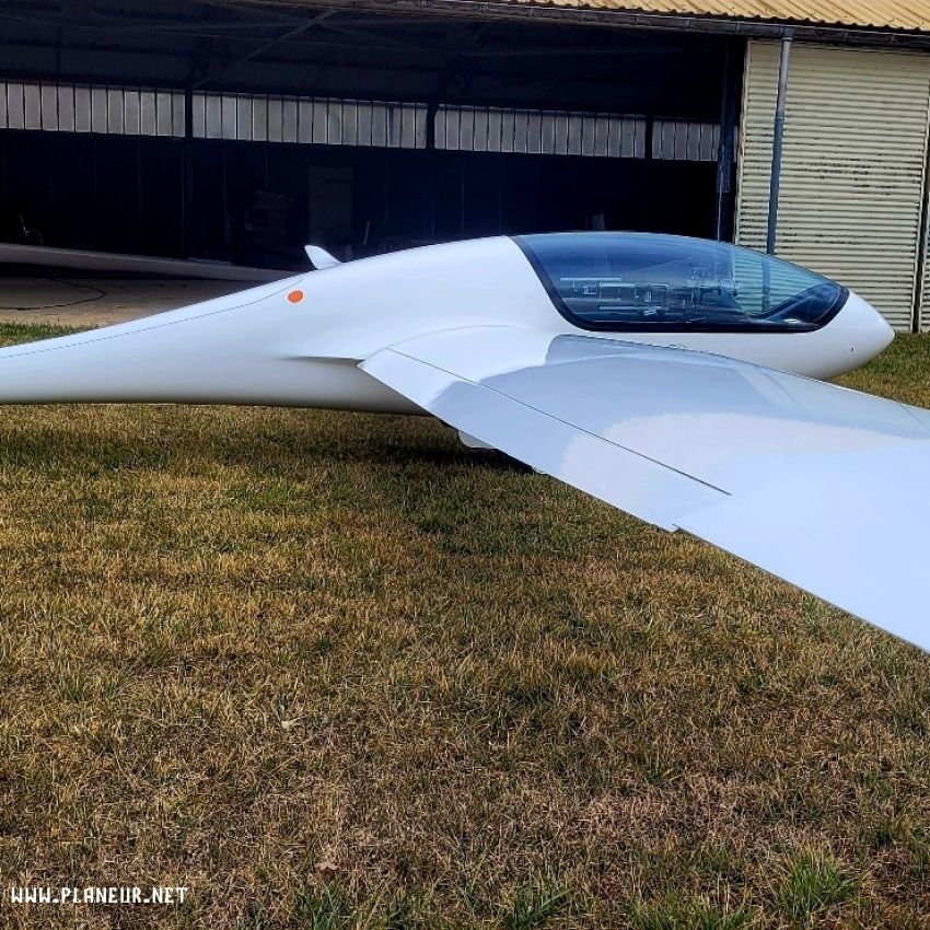 Pipistrel Taurus 15M, fotografía 2 de 6
