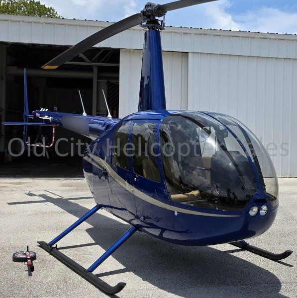 Robinson R44, fotografía 2 de 6