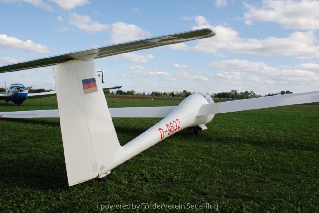 Grob ASTIR CS 15m, fotografía 3 de 6