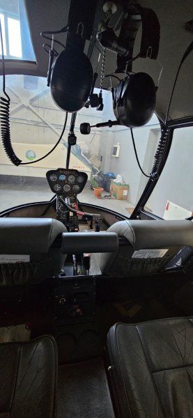 Robinson R44, fotografía 4 de 5