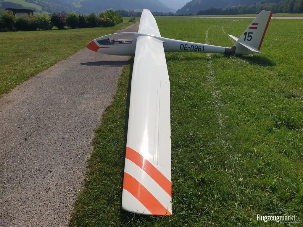 Schleicher ASW 15, fotografía 2 de 7