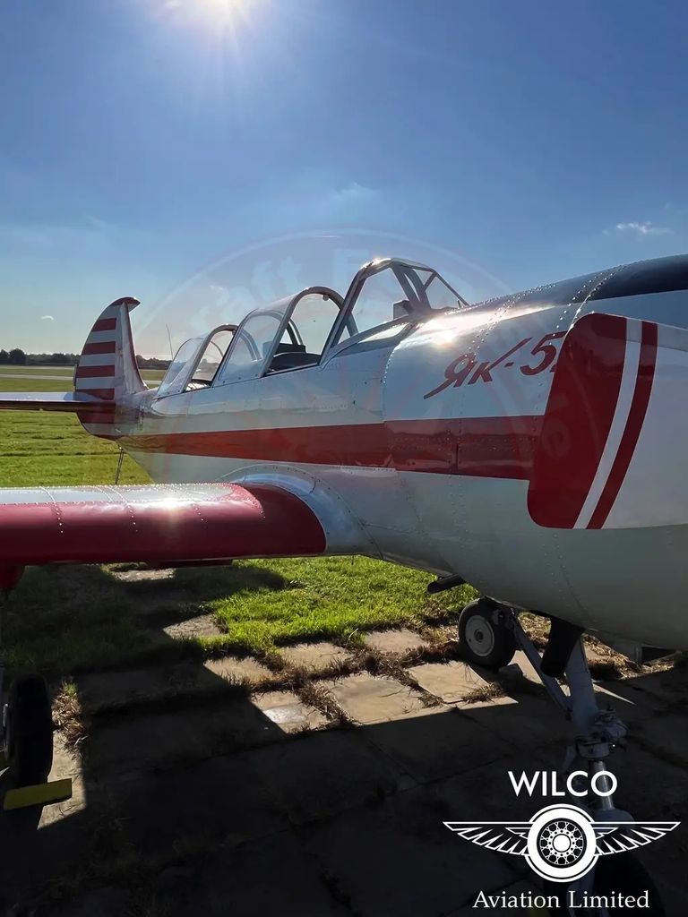 Yakovlev Yak-52, fotografía 13 de 25