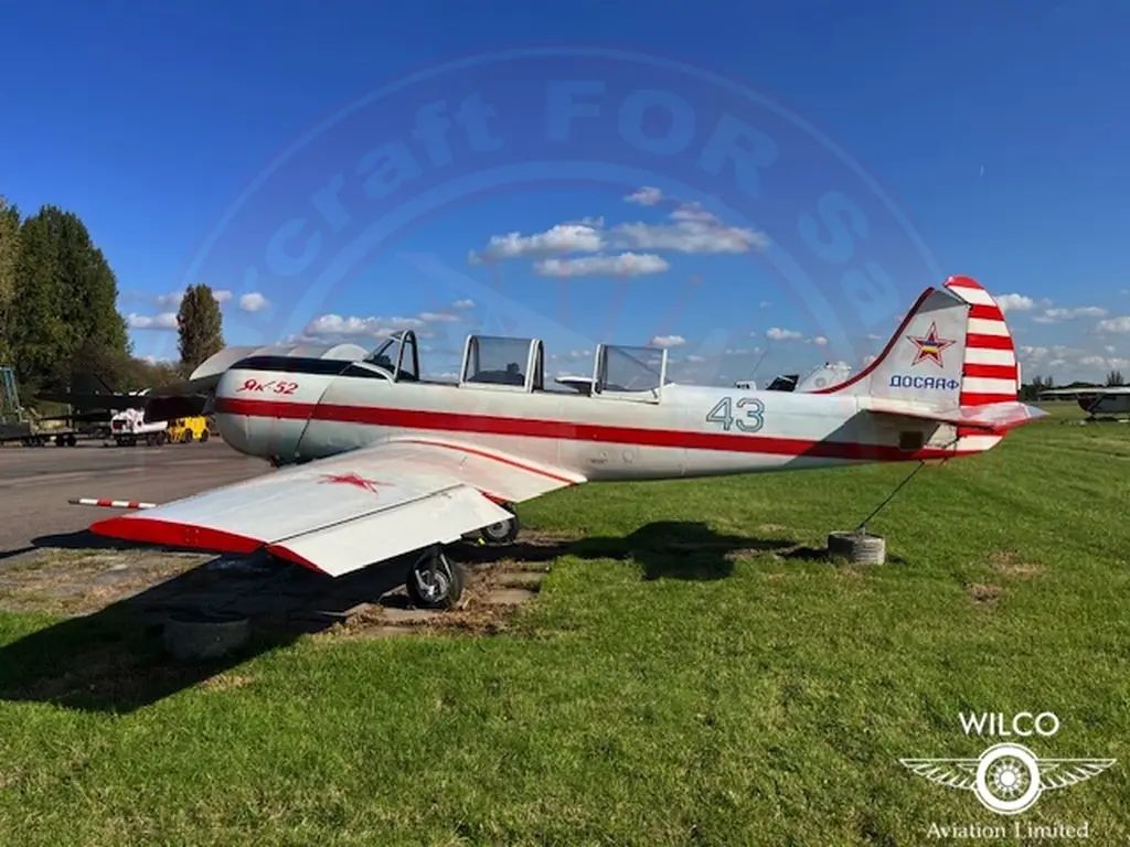 Yakovlev Yak-52, fotografía 16 de 25