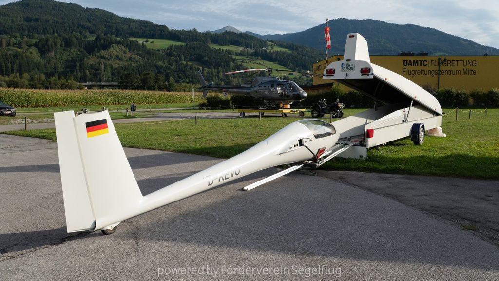 Rolladen-Schneider LS4 Jet Neo, fotografía 3 de 10