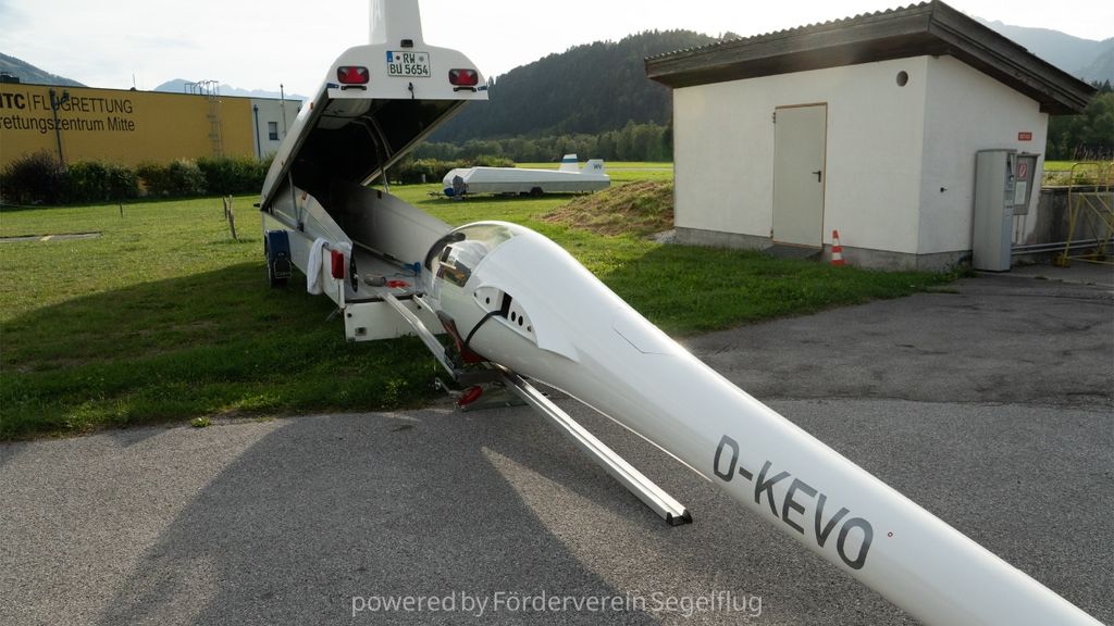 Rolladen-Schneider LS4 Jet Neo, fotografía 8 de 10