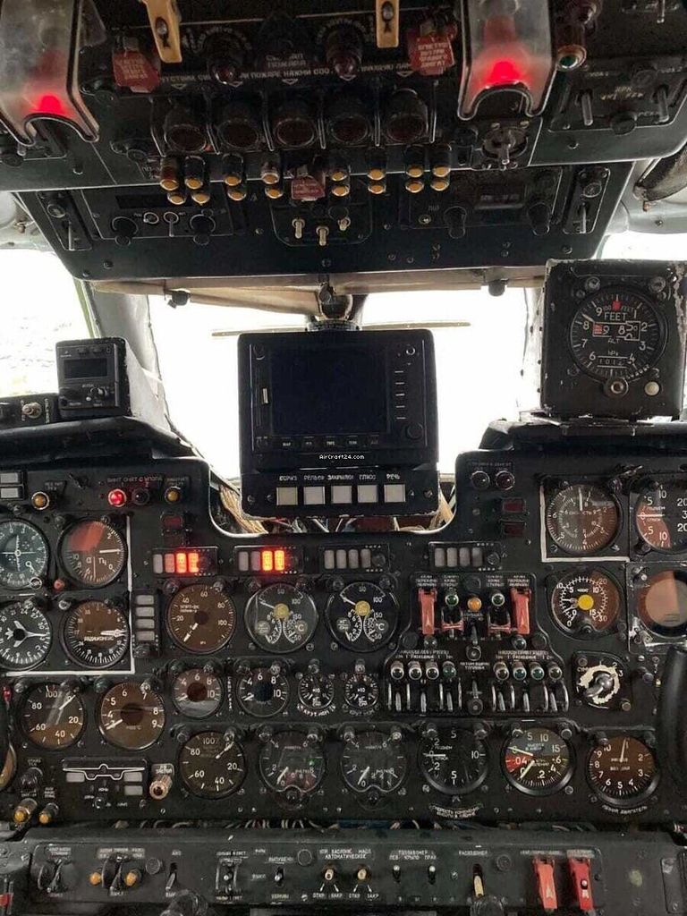 Antonov AN-26, fotografía 3 de 5