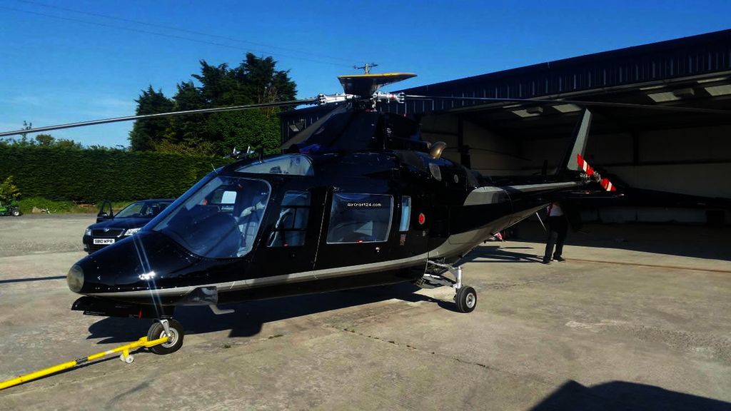 Agusta 109A MKII, fotografía 3 de 12
