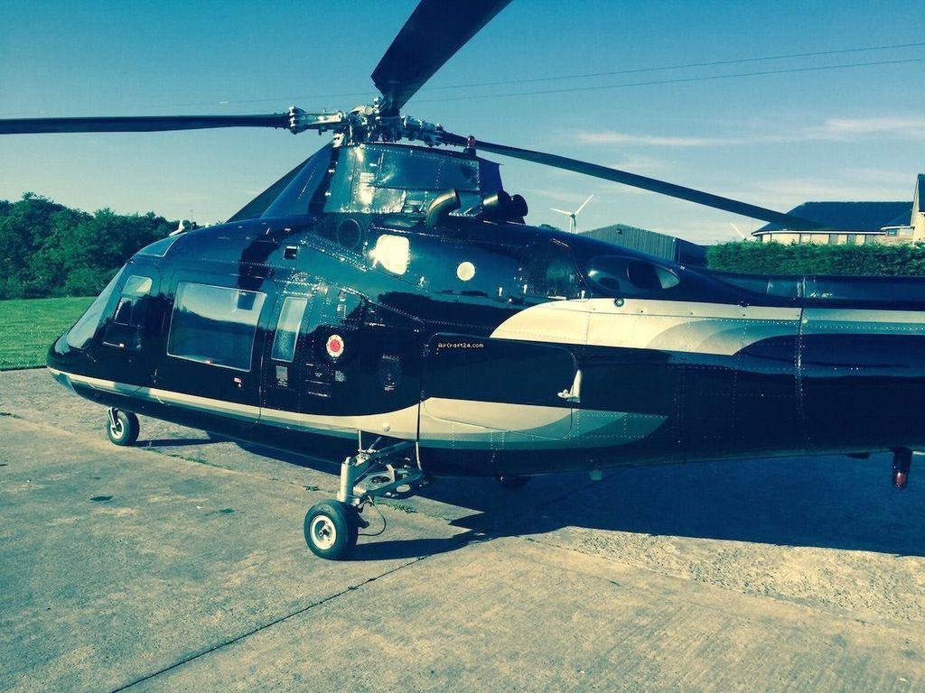 Agusta 109A MKII, fotografía 4 de 12