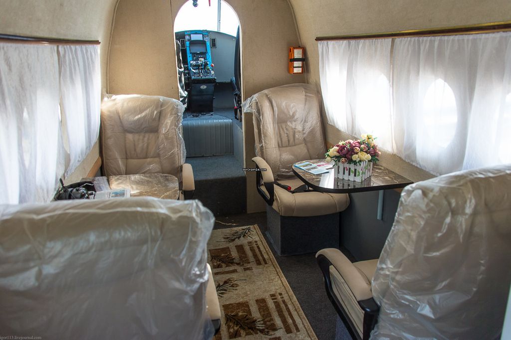 Antonov TR-301TV, fotografía 6 de 7