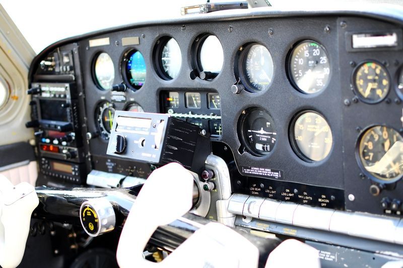 Beechcraft F35 BONANZA, fotografía 2 de 3