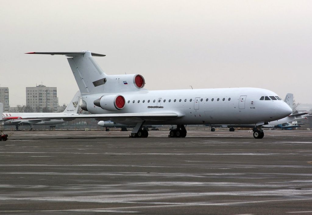 Yakovlev YAK 42D VIP, fotografía 19 de 20