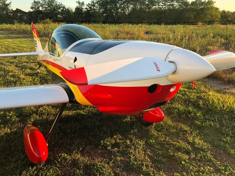 ATEC 212 Solo, fotografía 2 de 6